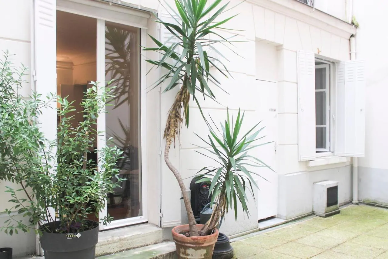 Comfortable Apartment With Beautiful Brightness Paris
