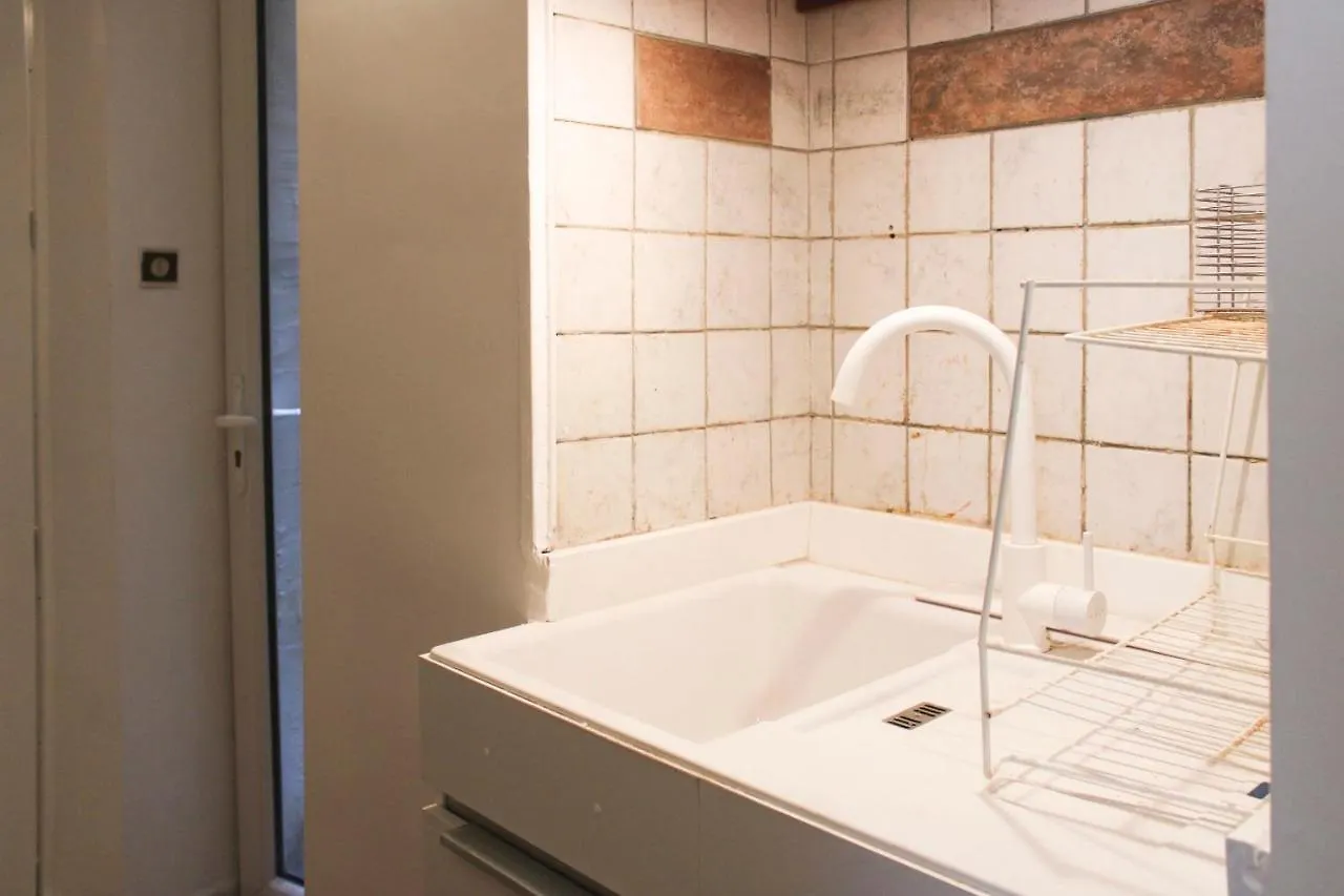 Comfortable Apartment With Beautiful Brightness Paris France
