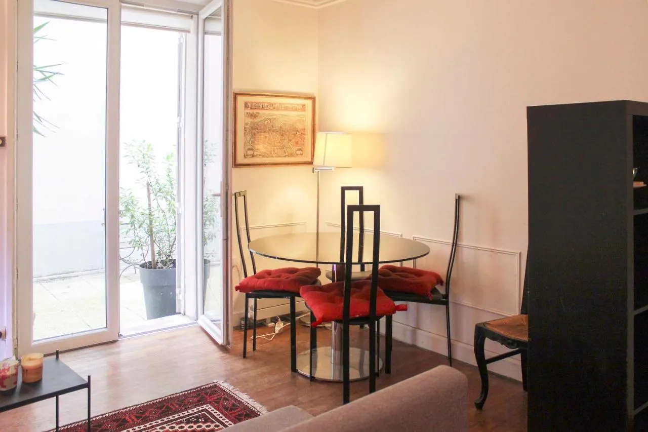 Comfortable Apartment With Beautiful Brightness Paris 0*,  France