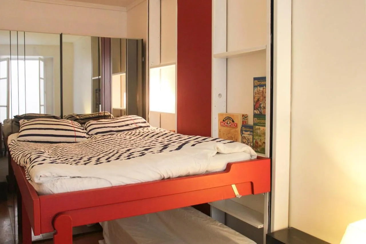 Comfortable Apartment With Beautiful Brightness Paris France