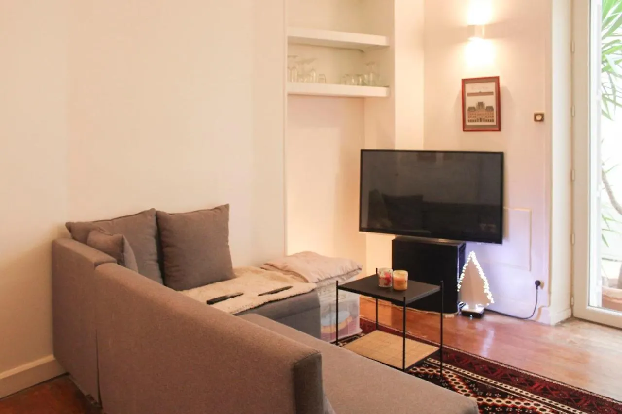 Comfortable Apartment With Beautiful Brightness Paris